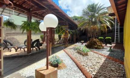 Casa para Venda em Governador Valadares, NOVA VILA BRETAS, 2 dormitórios, 2 banheiros, 2 vagas