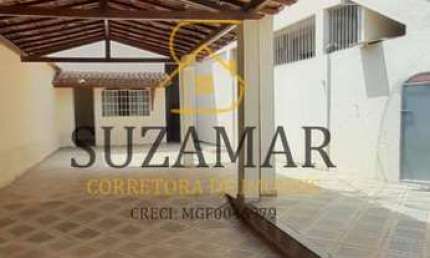 Casa para Venda em Governador Valadares, Grã-Duquesa, 5 dormitórios, 1 suíte, 2 banheiros, 3 vagas