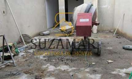 Casa para Venda em Governador Valadares, Bairro Parque Olímpico, 2 dormitórios, 1 suíte, 1 banheiro, 2 vagas