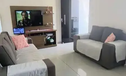 Casa para Venda em Governador Valadares, Vila Bretas, 3 dormitórios, 1 suíte, 1 banheiro, 1 vaga