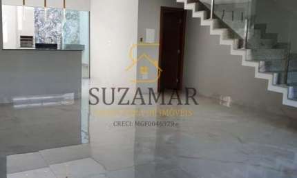 Casa 3 dormitórios para Venda em Governador Valadares, Cidade Nova, 3 dormitórios, 1 suíte, 1 banheiro, 2 vagas