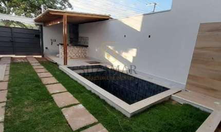 Casa para Venda em Governador Valadares, Santa Rita, 3 dormitórios, 1 suíte, 1 banheiro, 3 vagas