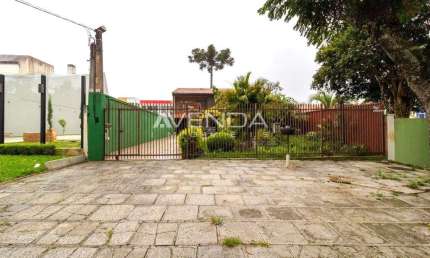 Casa com 4 quartos à venda na Rua Amazonas de Souza Azevedo, 428, Bacacheri, Curitiba, 358 m2 por R$ 1.300.000