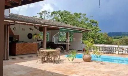 Chácara à Venda em Nazaré Paulista/SP. Pé na água, Área total 4.967m²