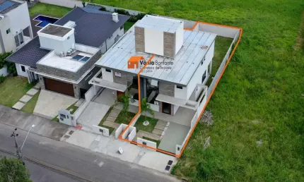 Casa para Venda em Florianópolis, Cachoeira do Bom Jesus, 3 dormitórios, 3 suítes, 4 banheiros, 2 vagas