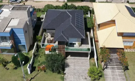 Casa para Venda em Florianópolis, São João do Rio Vermelho, 3 dormitórios, 3 suítes, 4 banheiros, 4 vagas