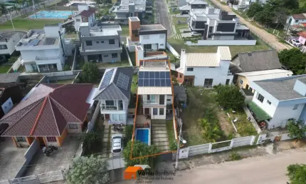 Casa para Venda em Florianópolis, São João do Rio Vermelho, 2 dormitórios, 2 suítes, 4 banheiros, 2 vagas