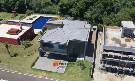 Casa para Venda em Florianópolis, São João do Rio Vermelho, 5 dormitórios, 4 suítes, 6 banheiros, 4 vagas