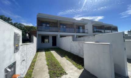 Casa para Venda em Florianópolis, São João do Rio Vermelho, 2 dormitórios, 2 suítes, 3 banheiros, 2 vagas