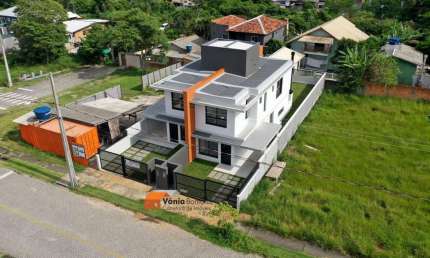 Casa para Venda em Florianópolis, São João do Rio Vermelho, 3 dormitórios, 1 suíte, 3 banheiros, 2 vagas