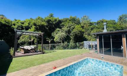Casa para Locação em Florianópolis, São João do Rio Vermelho, 5 dormitórios, 4 suítes, 6 banheiros, 4 vagas