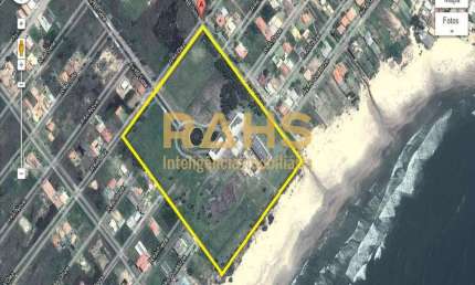 Terreno comercial à venda na Avenida A-10, SN, Itapirubá, Laguna