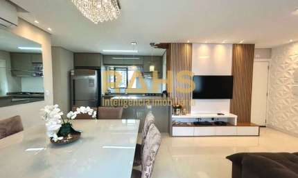 Apartamento semi mobiliado no Saguaçu, 3 quartos, sendo 1 suíte, 1 vaga de garagem