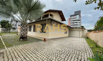 Casa com 3 quartos à venda na Rua Alagoas, 269, Anita Garibaldi, Joinville