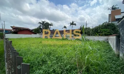 Terreno com 359m² no bairro Bucarein em Joinville/SC
