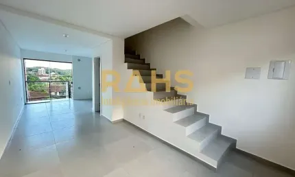 Sobrado geminado à venda no Anita Garibaldi - Joinville/SC