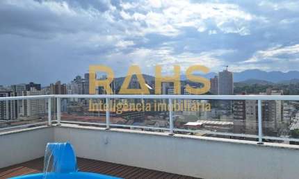 Linda cobertura  Central em Joinville, 3 suítes, Escritório, 4 vagas individuais