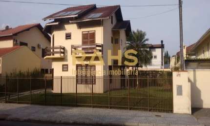 Casa no Bairro América em Joinville - RAHS Imobiliária