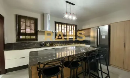 Casa com 3 quartos à venda na Rua Alceu Koehntopp, 536, América, Joinville