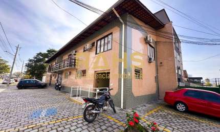 Sala comercial com 4 salas à venda na R. Mal. Floriano, 137, América, Joinville