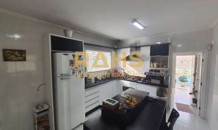 Linda Residência a Venda no Anita Garibaldi - Rahs Imobiliária