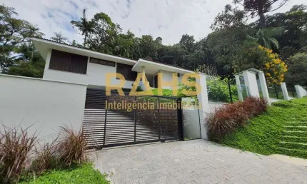 Casa com 3 quartos à venda na Rua Benjamin Constante, 851, América, Joinville