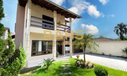 Casa com 3 quartos à venda na Rua dos Suíços, 715, Vila Nova, Joinville