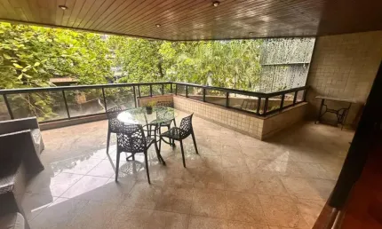 Vendo apartamento prédio baixo - recreio / posto 10 •* r. demosthenes madureira