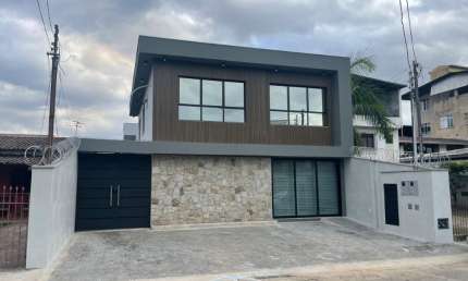 Casa comercial com 12 salas para alugar no Centro, Ipatinga 
