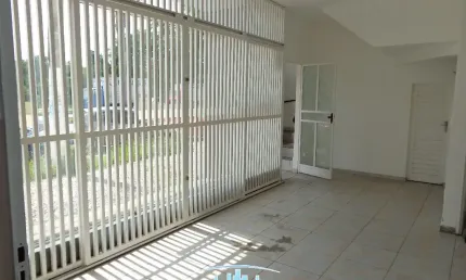 Código 4525 -  Aluga galpão na Av. Zita Soares, bairro Centro, 480m²