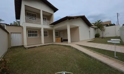 Código 4555 -  aluga casa no bairro castelo, 03 quartos sendo uma suíte com sacada, todos os quartos possuem guarda-roupa, 03 salas, copa, cozinha, área de serviço, um banheiro social, área livre com 