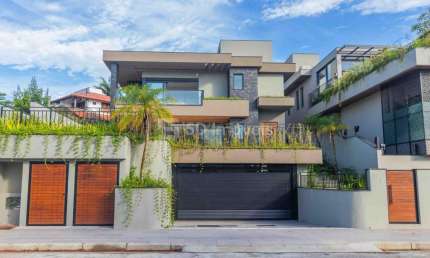 Casa 4 Dormitórios – Lagoa da Conceição – Florianópolis, SC