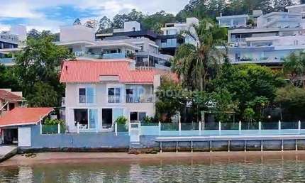 Casa com 3 quartos à venda na Estrada Haroldo Soares Glavan, 4609, Cacupé, Florianópolis