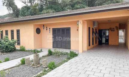 Casa 3 dormitórios em Rocio Pequeno-São Francisco do Sul, SC
