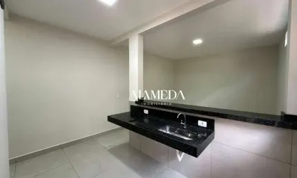 Casa com 2 Quartos para alugar, 75 m² por R$ 1.350/mês - Fraternidade - Londrina/PR