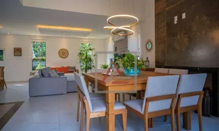 Casa com 4 quartos à venda, 235 m² por R$ 2.350.000 - Cachoeira do Bom Jesus - Florianópolis/SC