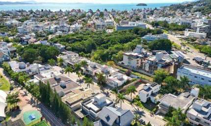 Terreno à venda, 450 m² por R$ 3.000.000,00 - Jurerê - Florianópolis/SC