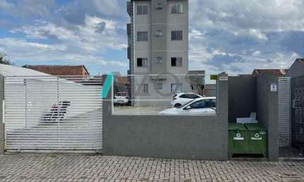 Apartamento com 02 dormitórios localizado no bairro Guaraituba em Colombo por R$220.000,00