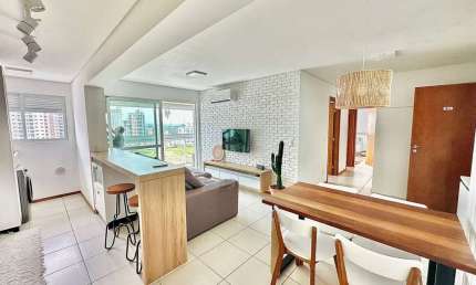 Apartamento com 2 dormitórios à venda, 74 m² por R$ 950.000 - Itacolomi - Balneário Piçarras/SC