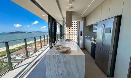 Apartamento com 3 dormitórios à venda, 150 m² por R$ 4.300.000,00 - Centro - Balneário Piçarras/SC