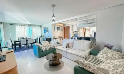 Apartamento com 3 dormitórios à venda, 127 m² por R$ 1.350.000,00 - Centro - Balneário Piçarras/SC