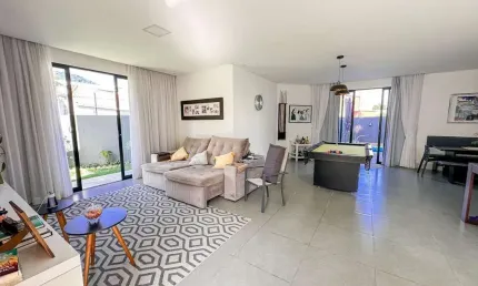 Casa com 4 dormitórios à venda, 295 m² por R$ 2.500.000 - Praia de Armação do Itapocorói - Penha/SC