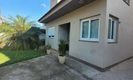 Casa para Venda em Esteio, Parque Amador, 2 dormitórios, 1 suíte, 2 banheiros, 4 vagas