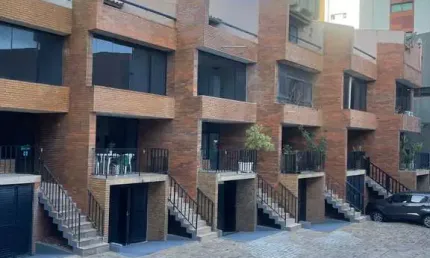 Casa em condomínio fechado com 4 quartos à venda na Avenida Octávio Mangabeira, Jaguaribe, Salvador