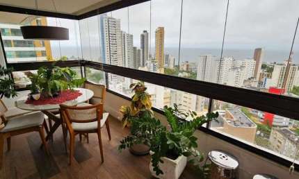 APARTAMENTO GRANDE ( 248,51M² ) EM JARDIM APIPEMA, ONDINA.