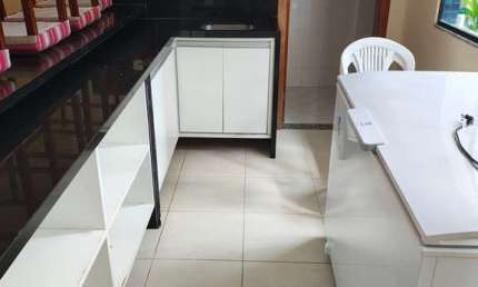 Apartamento Alto Padrão a venda com 3 Suítes, dependência completa, tem 137 em Pituba-Salvador-BA