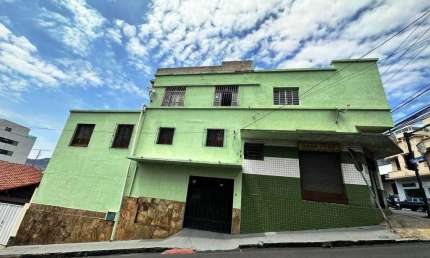 Casa com 3 quartos à venda na Rua Pitangui, Floresta, Belo Horizonte