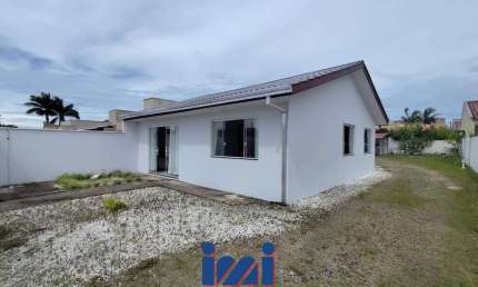 Casa com 3 quartos à venda no Brejatuba, Guaratuba 