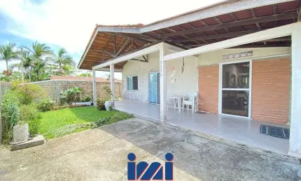 Casa com 3 quartos à venda na Cohapar, Guaratuba 