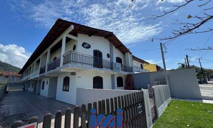 Casa com 4 quartos à venda no Centro, Matinhos 